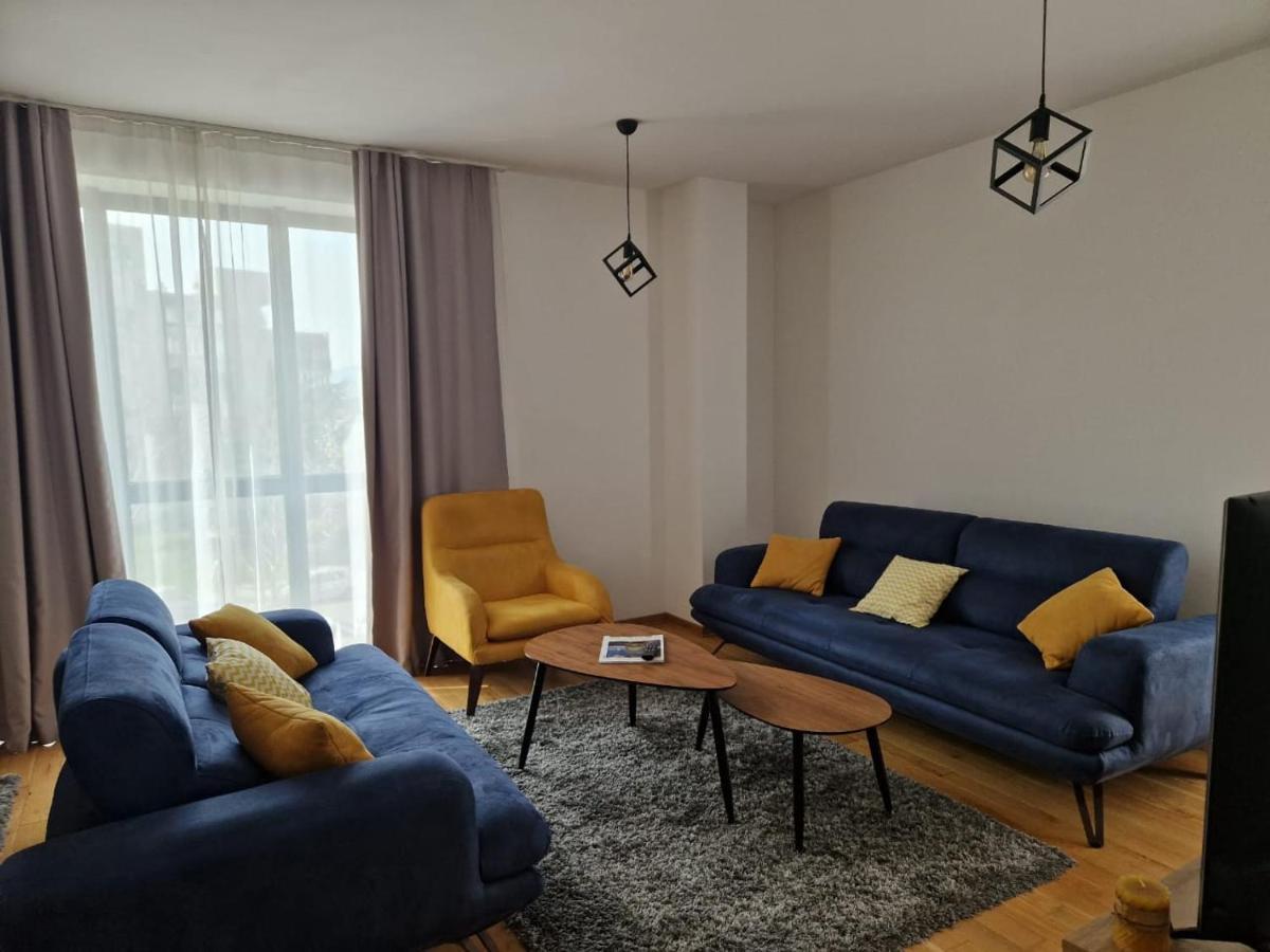 Your Second Home In 포드고리차 외부 사진